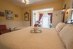 Southern Wind Inn Bed & Breakfast