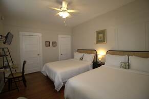 Southern Wind Inn Bed & Breakfast