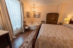 Southern Wind Inn Bed & Breakfast