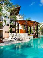 Private pool Access 2BR condo in the best location in Tulum