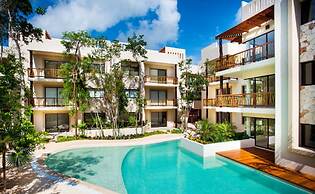 Private pool Access 2BR condo in the best location in Tulum
