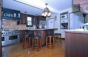 Island Guest House B&B