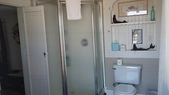 Island Guest House B&B