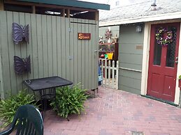 Island Guest House B&B