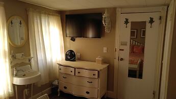 Island Guest House B&B