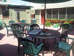 Island Guest House B&B