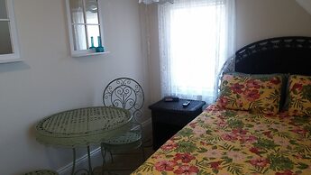 Island Guest House B&B