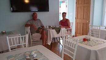 Island Guest House B&B