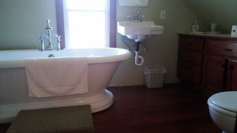 Island Guest House B&B