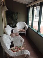 Island Guest House B&B