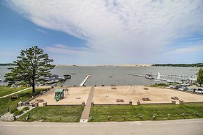 Dunes Waterfront Resort