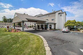 Dunes Waterfront Resort