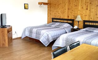 Moosomin Motel