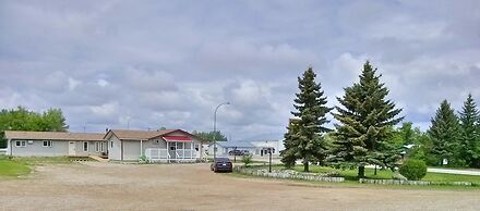 Moosomin Motel