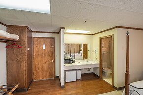 Sugarcreek Village Inn