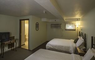 Sugarcreek Village Inn