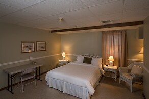 Sugarcreek Village Inn