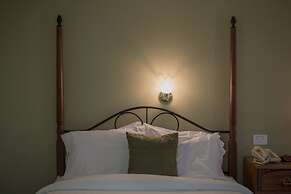 Sugarcreek Village Inn