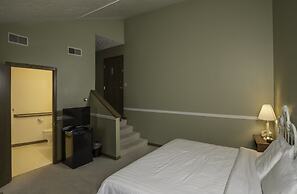 Sugarcreek Village Inn