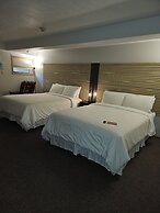 Sugarcreek Village Inn