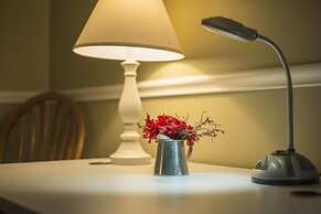 Sugarcreek Village Inn