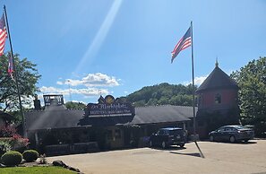 Sugarcreek Village Inn