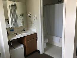 Sugarcreek Village Inn