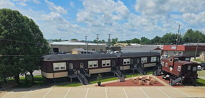 Sugarcreek Village Inn