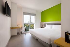 Amaris Hotel Darmo - Surabaya