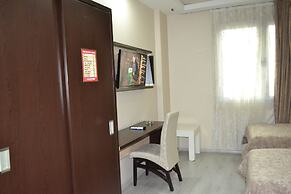 Adana Kucuksaat Hotel