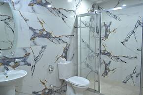 Adana Kucuksaat Hotel