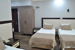 Adana Kucuksaat Hotel