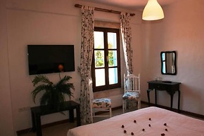 Nish Alacati Hotel