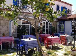 Nish Alacati Hotel