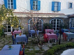 Nish Alacati Hotel