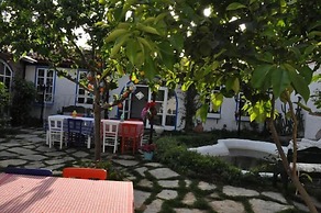 Nish Alacati Hotel