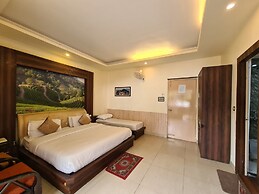 Hotel Rajpur Heights