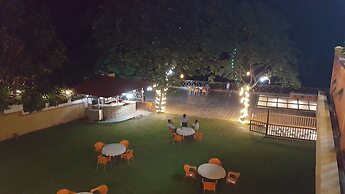 Hotel Rajpur Heights