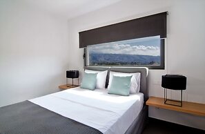 Seametry Luxury Living Apartments