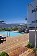 Seametry Luxury Living Apartments