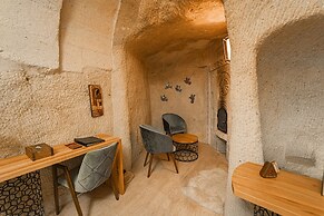 Agarta Cave Hotel