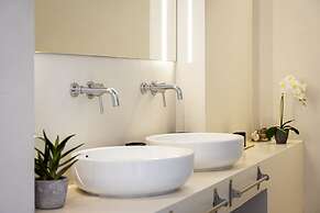 Acropolis Exclusive Residences