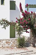 Seaside Paros Naousa