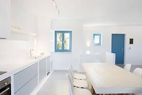 Seaside Paros Naousa