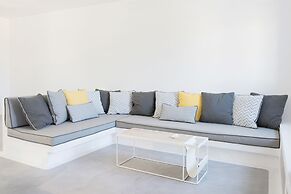 Seaside Paros Naousa