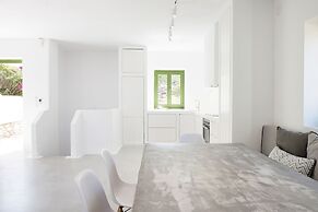 Seaside Paros Naousa