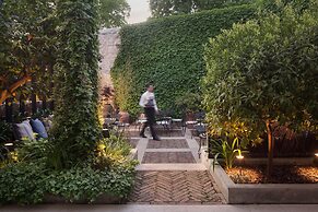 Almayer Art & Heritage Adults Only Hotel & Dépendance Rooms