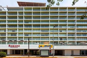 Ramada by Wyndham Acapulco Hotel & Suites