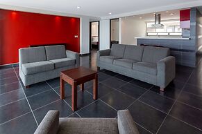 Ramada by Wyndham Acapulco Hotel & Suites