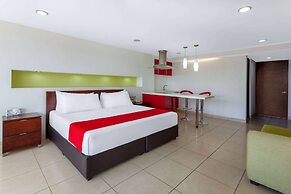 Ramada by Wyndham Acapulco Hotel & Suites